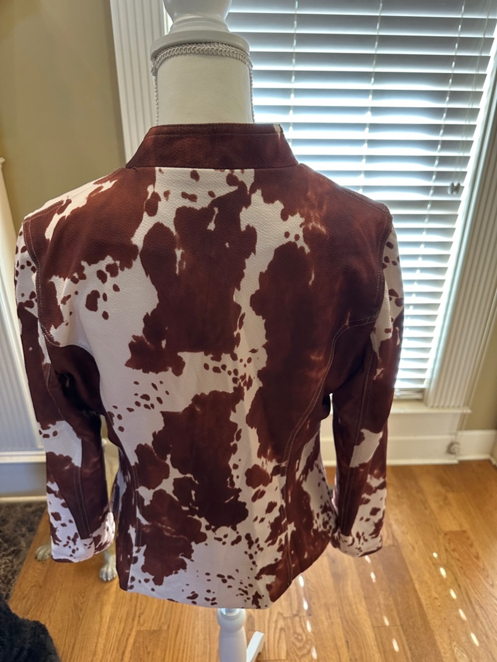 Women's Brown & White Patterned Button-Front Jacket - Picture 2 of 4